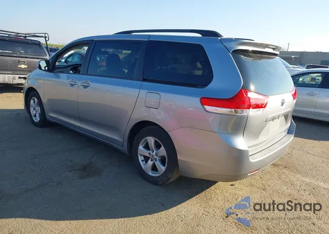 2012 Toyota Sienna Le V6 8 Passenger из США, поврежденный, VIN 5TDKK3DC3CS279132